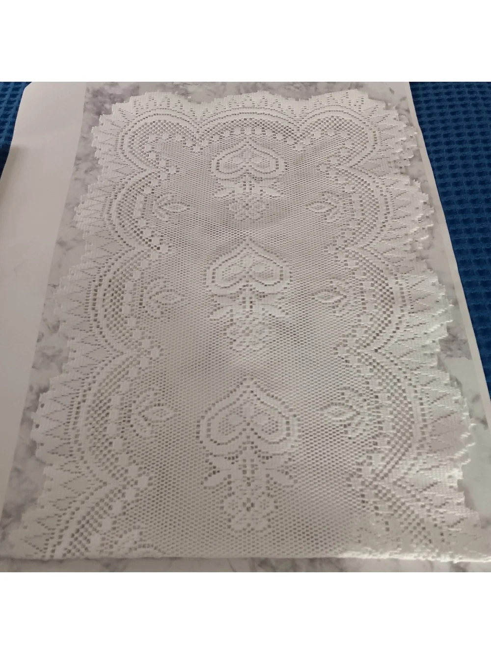Vintage White Lace Table Runner – Heart & Floral Design – 48